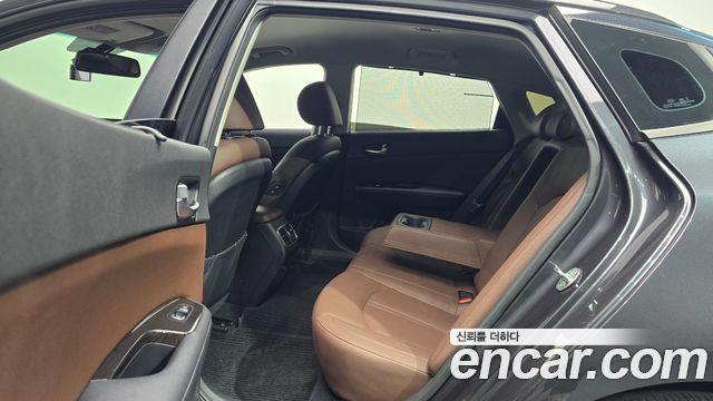 Kia K5 2016 — photo 18