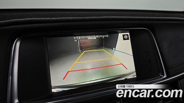 Kia K5 2016 — photo 22