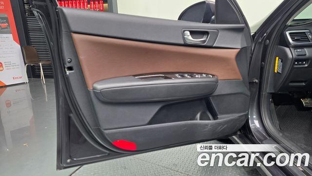 Kia K5 2016 — photo 14