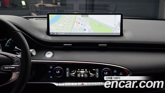 Genesis GV70 2022 — photo 18