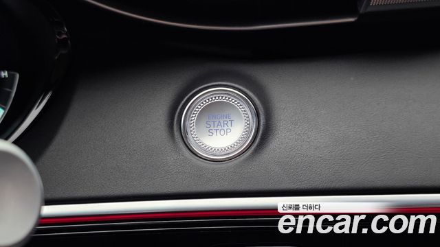 Genesis GV70 2022 — photo 32
