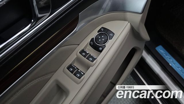 Ford Explorer 2019 — photo 30