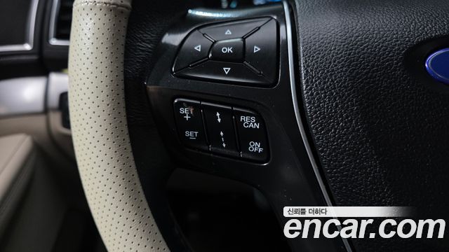 Ford Explorer 2019 — photo 31