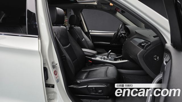 BMW X3 2016 — photo 11