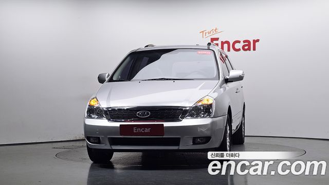 Kia Canival 2012 — photo 3