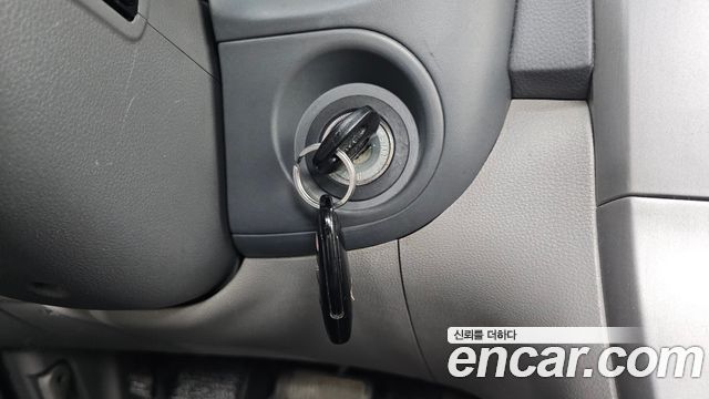 Kia Canival 2012 — photo 21