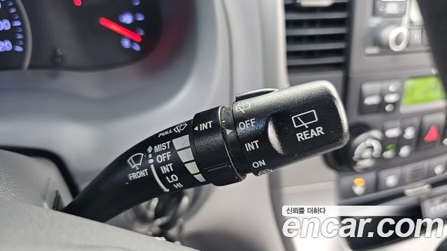 Kia Canival 2012 — photo 27