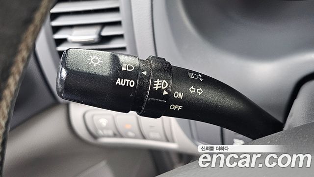 Kia Canival 2012 — photo 28