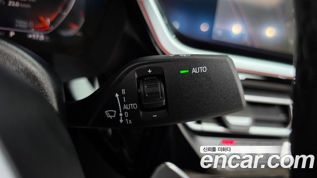 BMW Z4 2025 — photo 24