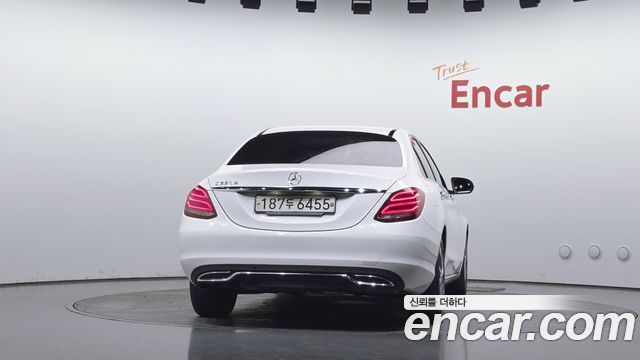 Mercedes-Benz C-Class 2016 — photo 4