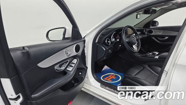 Mercedes-Benz C-Class 2016 — photo 10