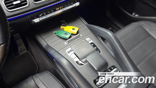Mercedes-Benz GLS-Class 2021 — photo 12