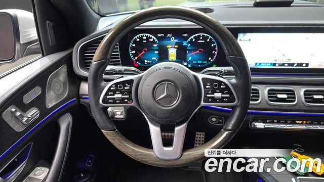 Mercedes-Benz GLS-Class 2021 — photo 19