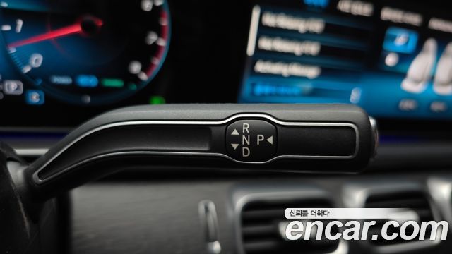 Mercedes-Benz GLS-Class 2021 — photo 26