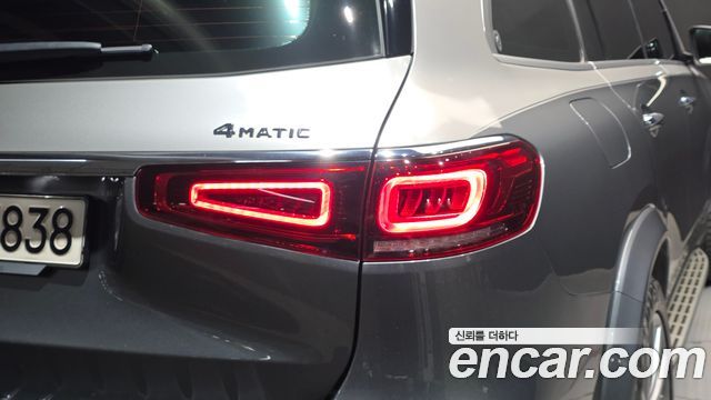 Mercedes-Benz GLS-Class 2021 — photo 9