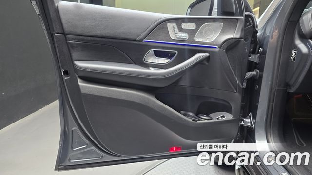 Mercedes-Benz GLS-Class 2021 — photo 14