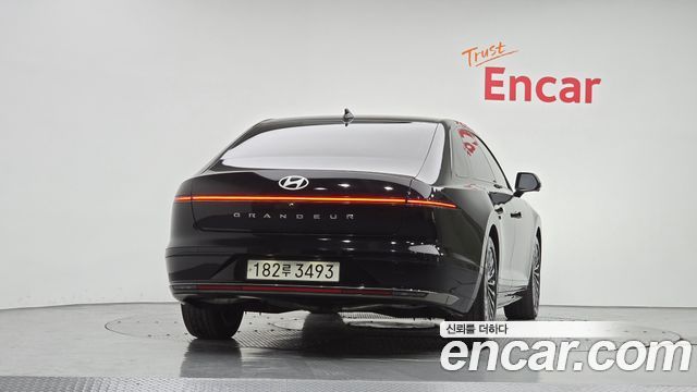 Hyundai Grandeur 2023 — photo 4