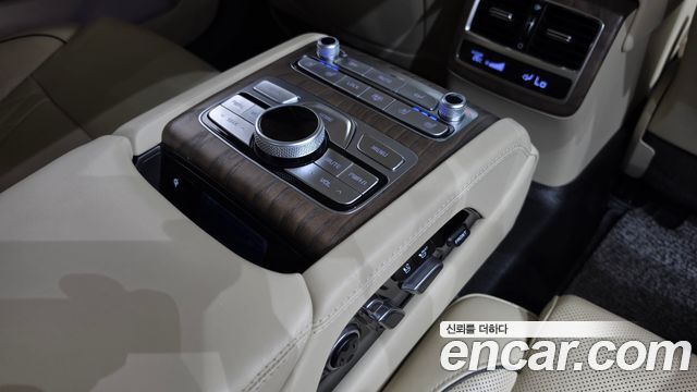 Kia K9 2019 — photo 25