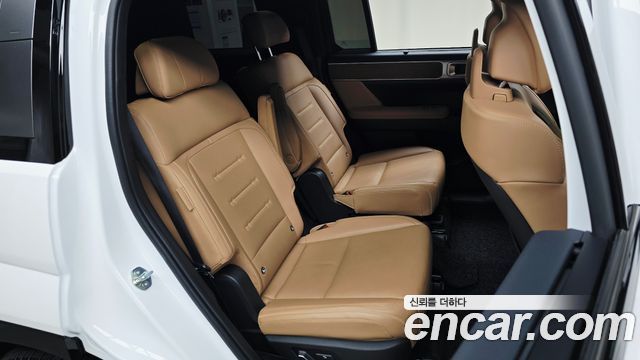 Hyundai Santafe 2024 — photo 17