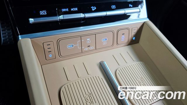 Hyundai Santafe 2024 — photo 19