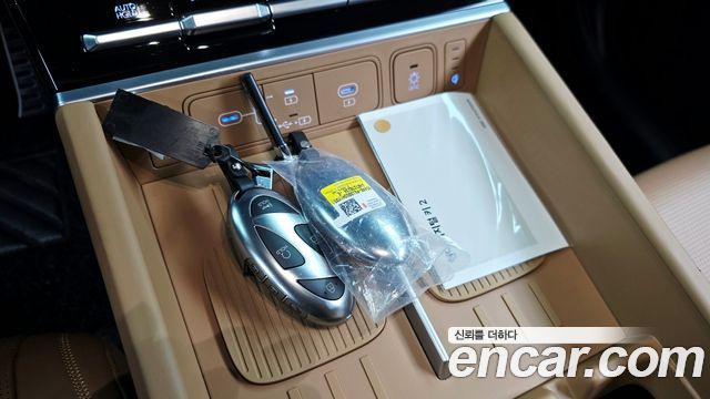 Hyundai Santafe 2024 — photo 23