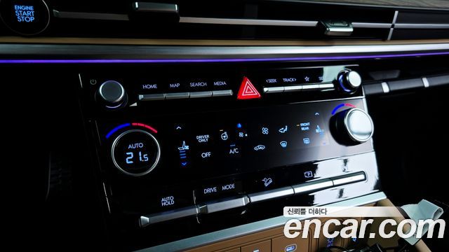 Hyundai Santafe 2024 — photo 31
