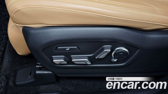 Hyundai Santafe 2024 — photo 35