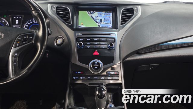 Hyundai Grandeur 2016 — photo 20