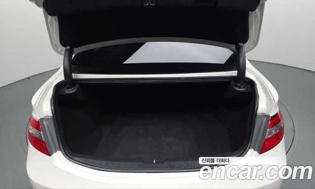 Hyundai Grandeur 2016 — photo 25