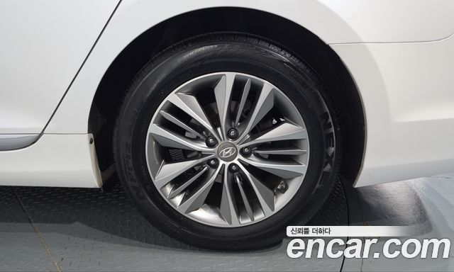 Hyundai Grandeur 2016 — photo 7