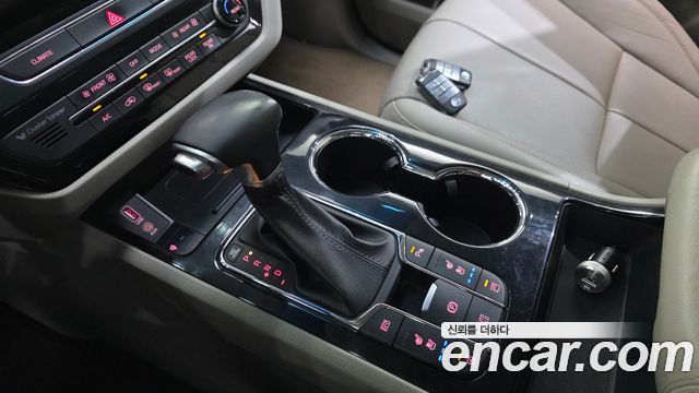 Kia Canival 2020 — photo 12
