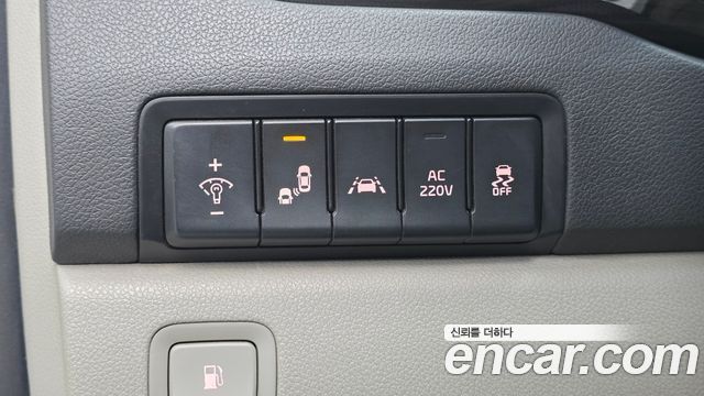 Kia Canival 2020 — photo 19