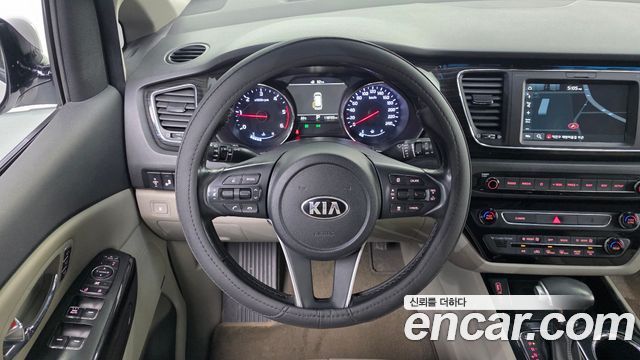 Kia Canival 2020 — photo 21