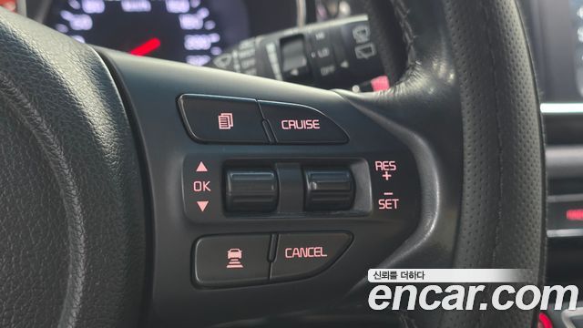 Kia Canival 2020 — photo 22