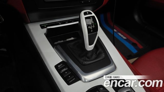 BMW Z4 2013 — photo 9