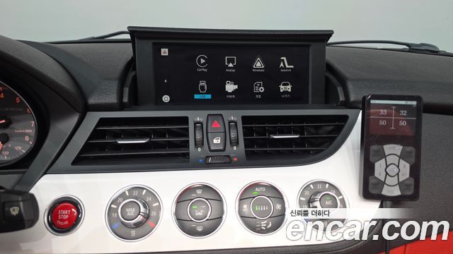 BMW Z4 2013 — photo 13