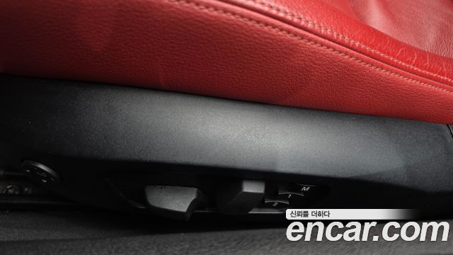 BMW Z4 2013 — photo 18