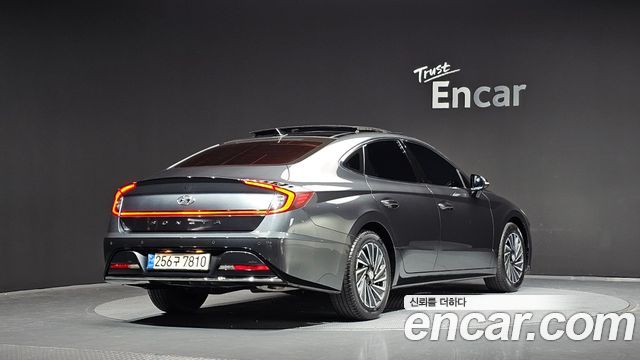 Hyundai Sonata 2023 — photo 2