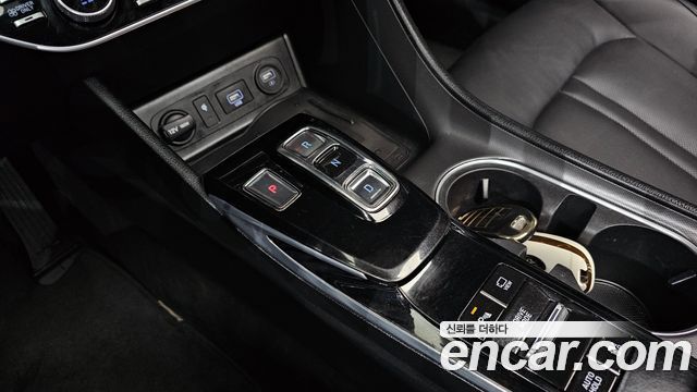 Hyundai Sonata 2023 — photo 12