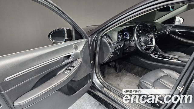Hyundai Sonata 2023 — photo 13