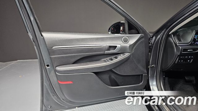 Hyundai Sonata 2023 — photo 14