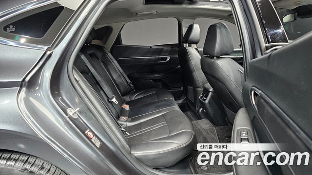 Hyundai Sonata 2023 — photo 28