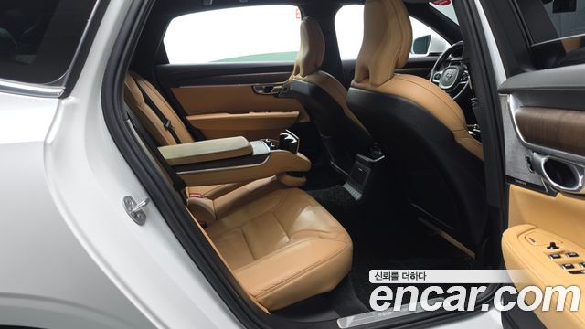 Volvo S90 2023 — photo 12