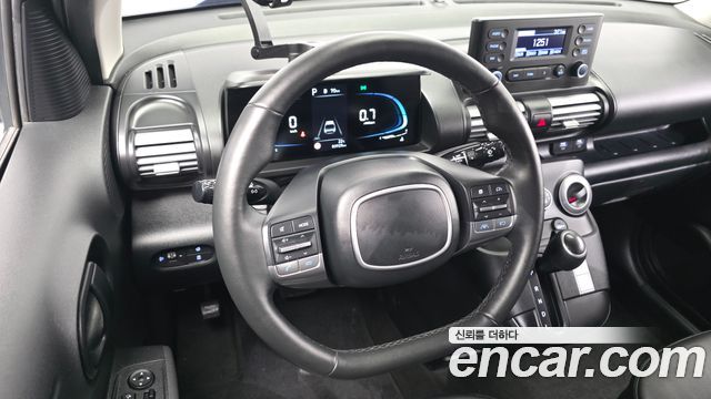 Hyundai Casper 2023 — photo 18