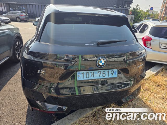 BMW iX 2022 — photo 4