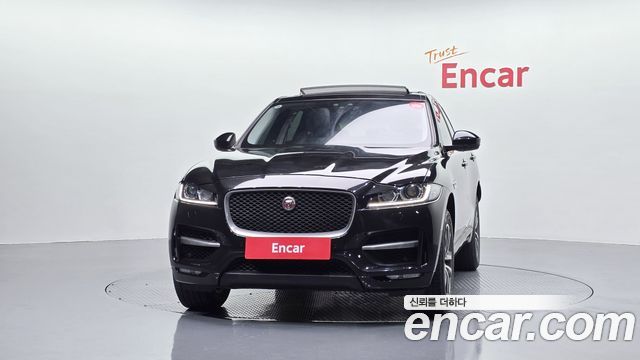 Jaguar F-PACE 2017 — photo 3