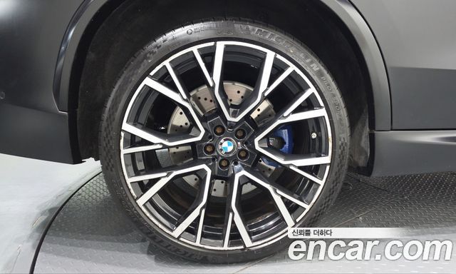 BMW X5M 2021 — photo 5