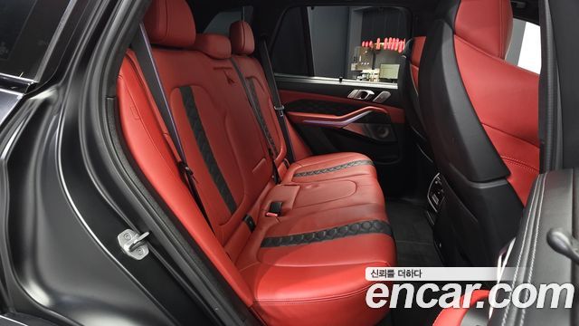 BMW X5M 2021 — photo 18