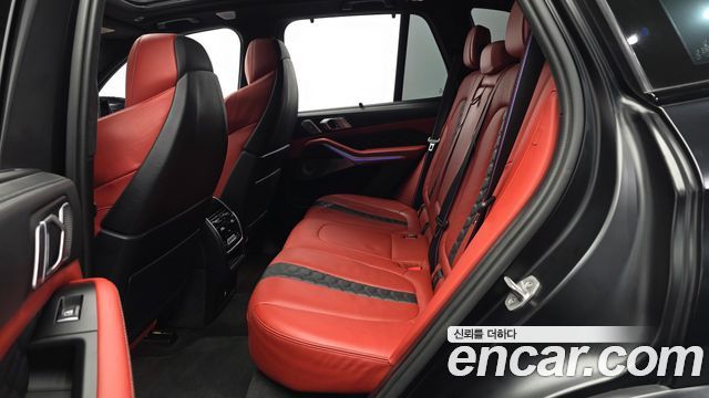 BMW X5M 2021 — photo 16