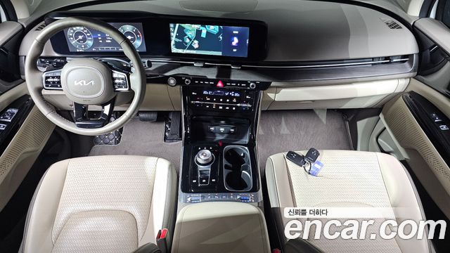 Kia Canival 2023 — photo 10